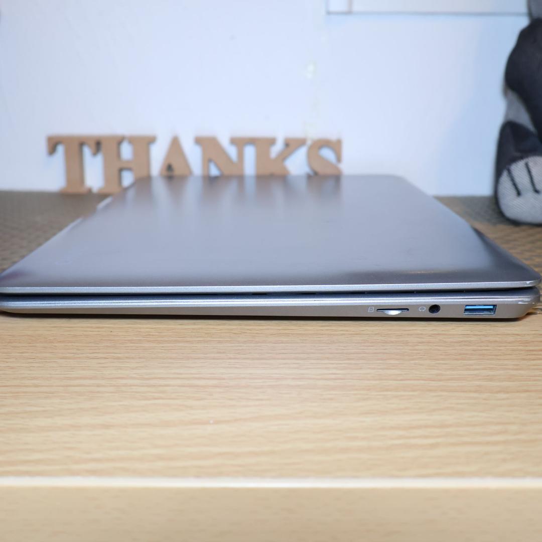 Win11公式対応！高年式2022！メ8G/SSD/フレームレス/無線/カメラ