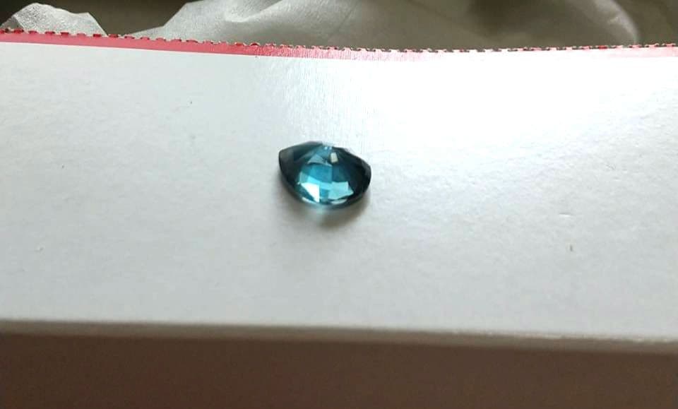 天然ティールカラー・カイヤナイト　ルース