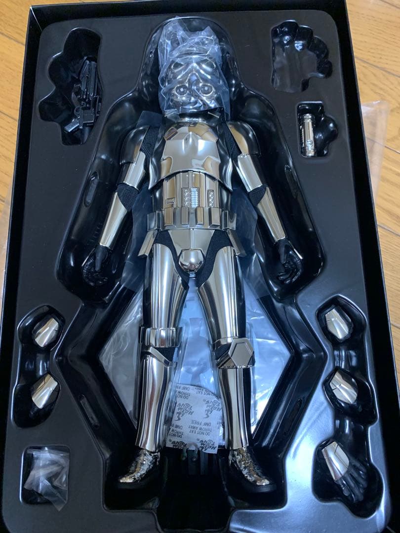 Hot Toys ストームトルーパー クロームバージョン　欠品あり