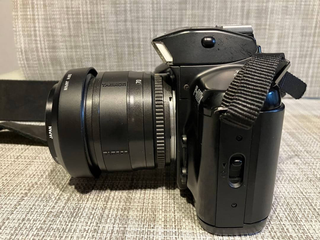 NikonF401x レンズ2、バック付、値段相談ok