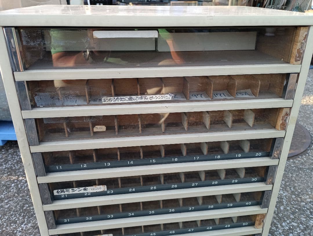 4254）糸販売木製ケース　　手芸 店舗什器 昭和レトロ