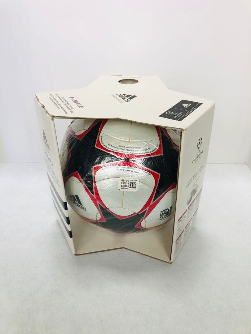 アディダス 公式球 フィナーレ チャンピオンズリーグ 09 チームガイスト