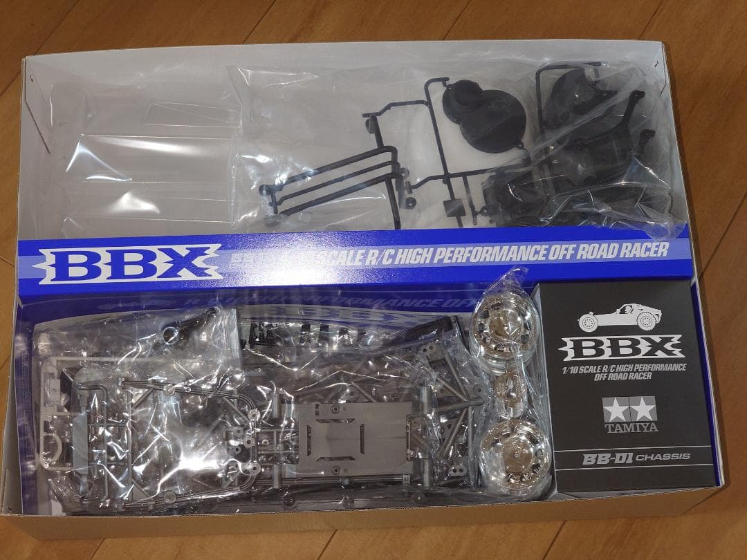 タミヤ　1/10RC BBX (BB-01シャーシ)　サーボ、モーター付き