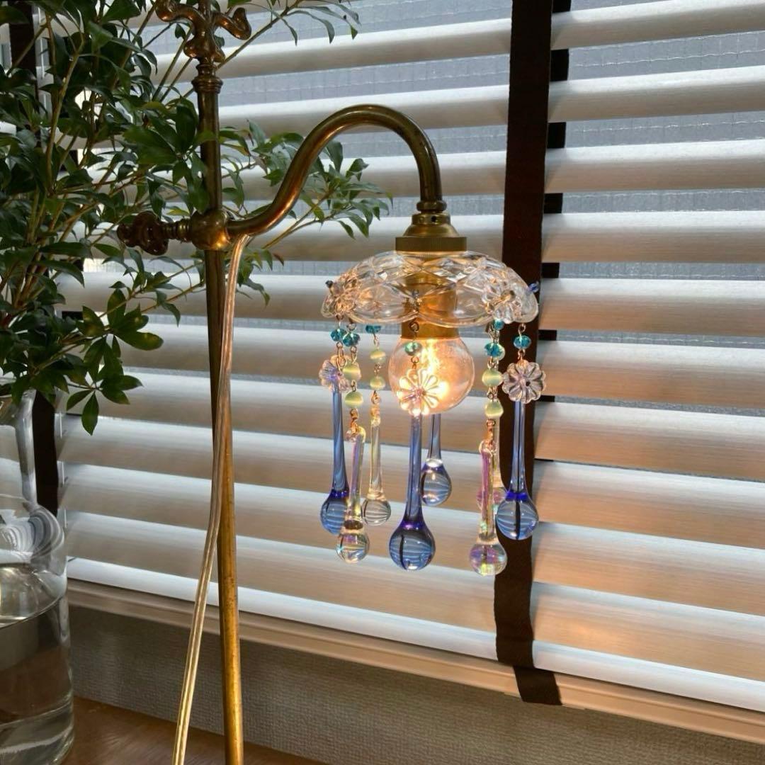 シャンデリア　1920年　フランス（青と虹）アンティーク　オパールセント