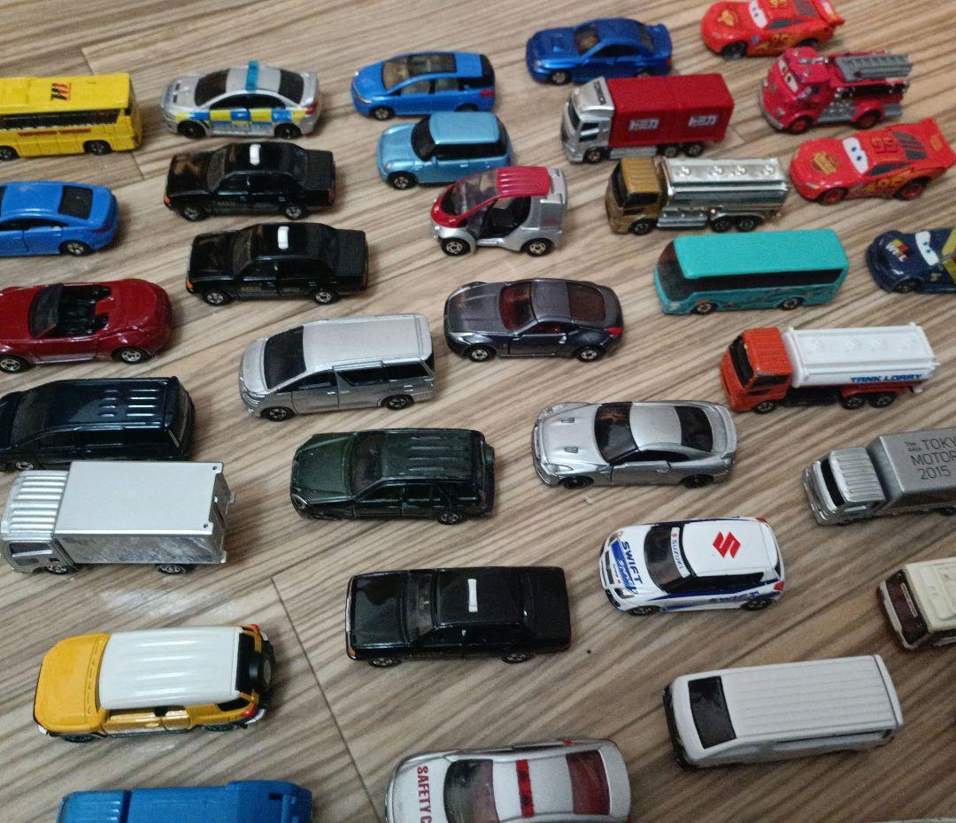 トミカ 約70台 セット　カーズ、セドリックタクシー、東京ディズニーリゾート他