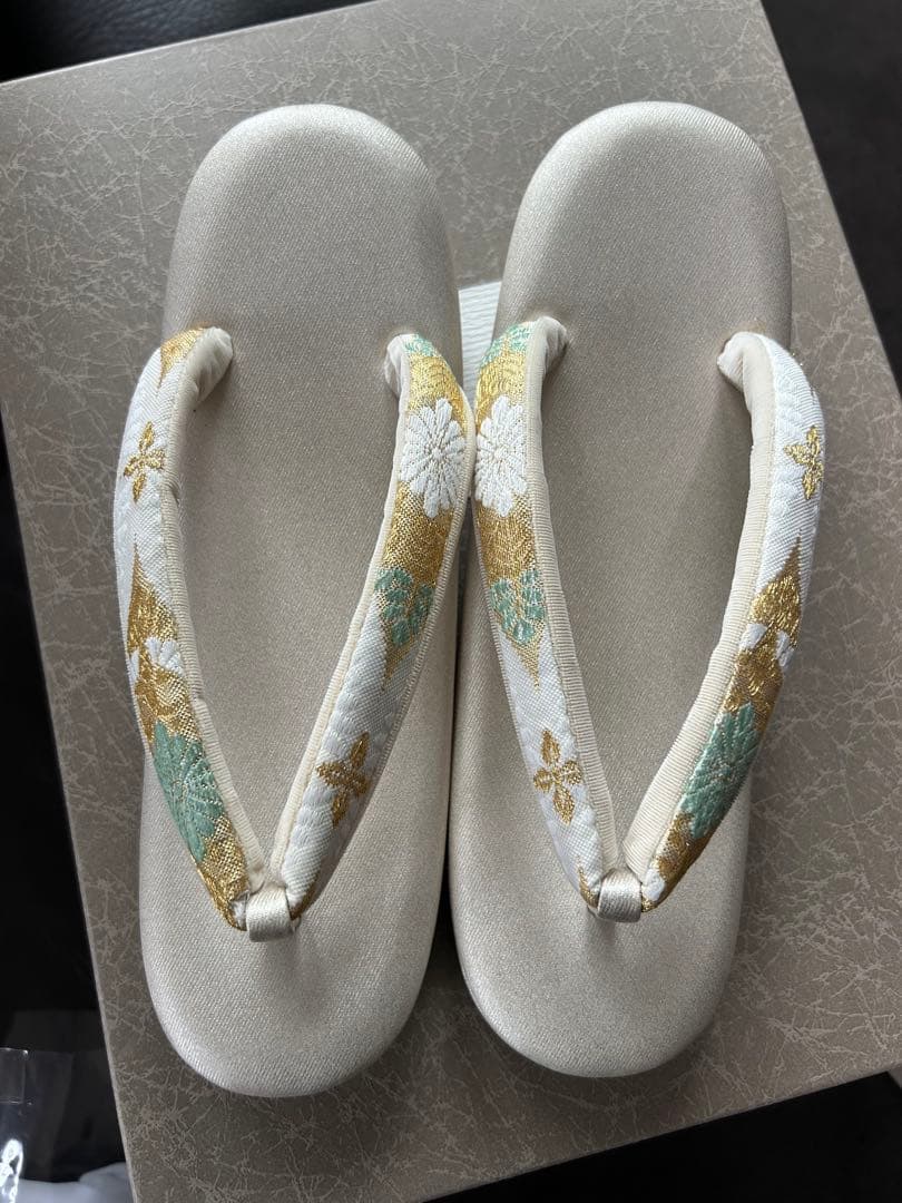 美品 草履バッグ 沙織 Ｌサイズ 足袋付