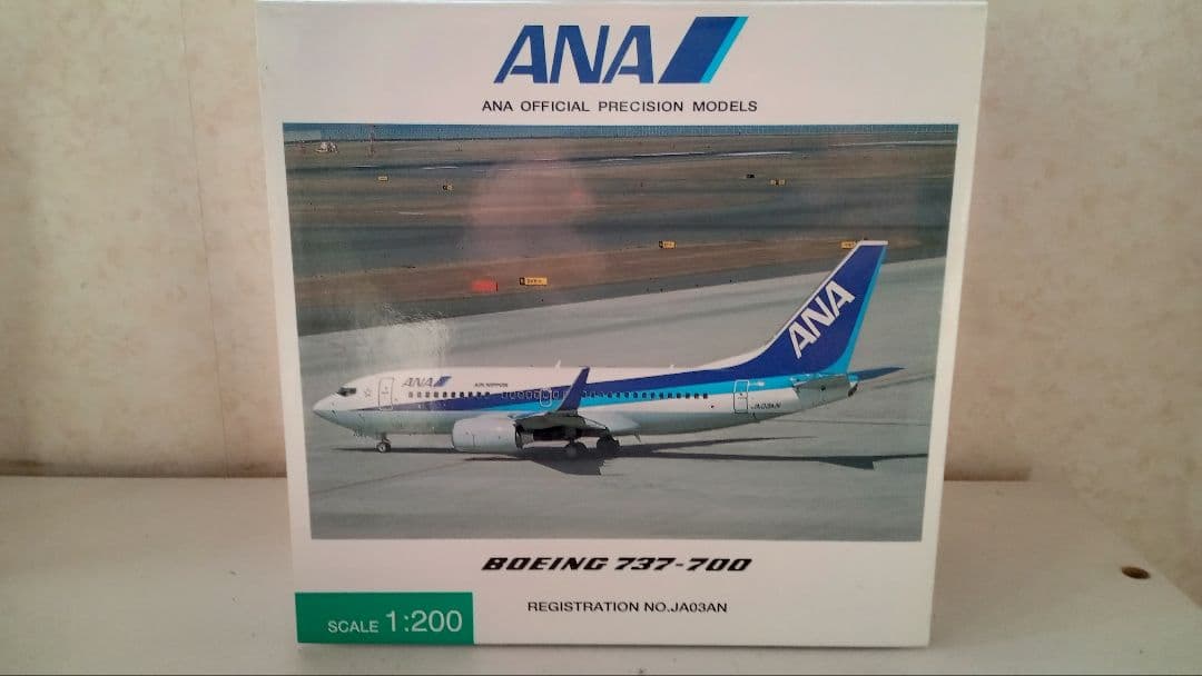 全日空商事 ANA Boeing 737-700 1/200 エアーニッポン