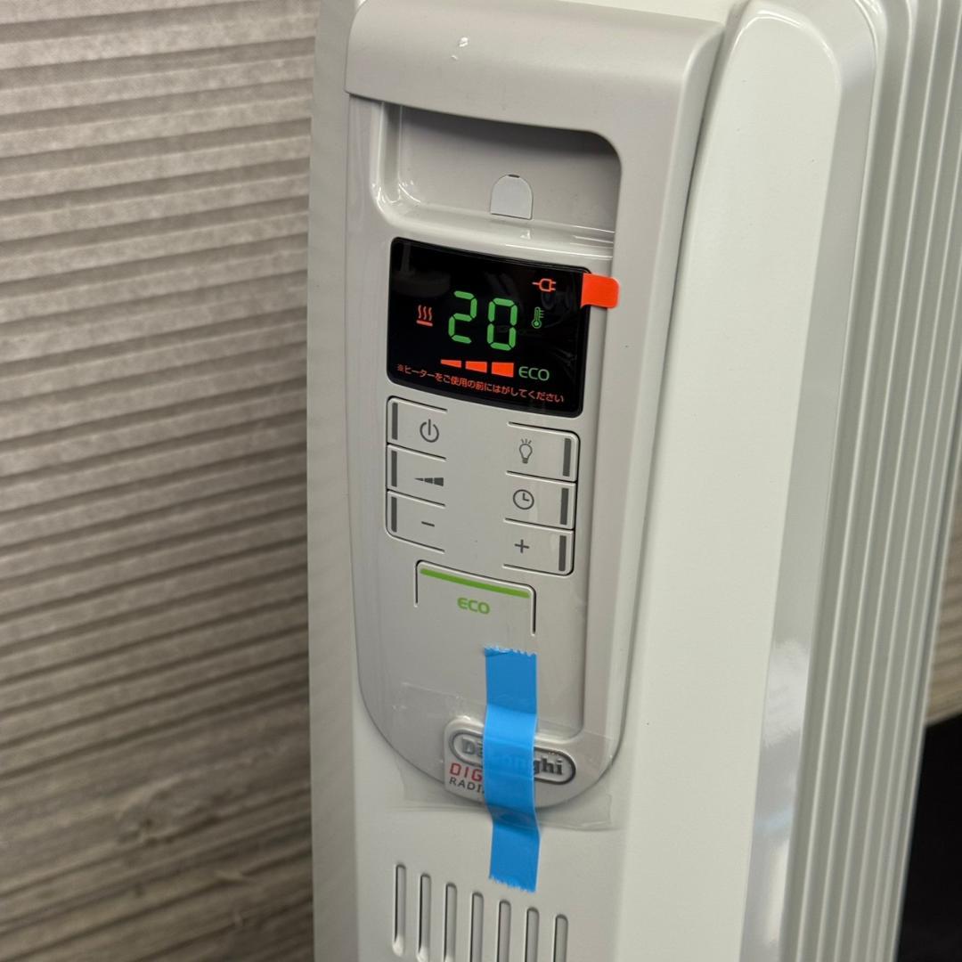 ☆未使用品　デロンギ　オイルヒーター　デジタルラディアント　KHD410812