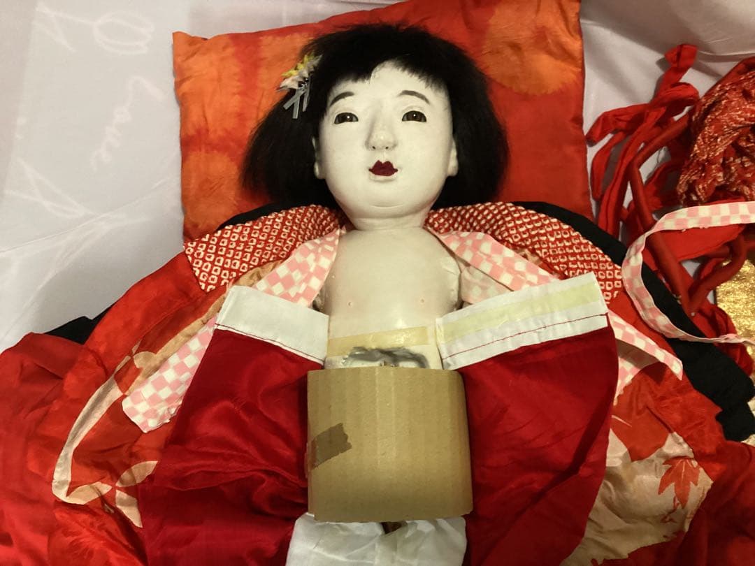 市松人形 ビスクドール昭和レトロ　吹子付き　座布団付　ガラス眼　人毛　抱き人形