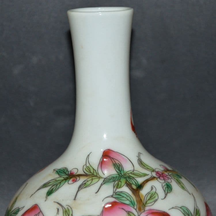 九桃小天球花瓶 景徳鎮 陶磁器 装飾品 工芸品 美術品 置物