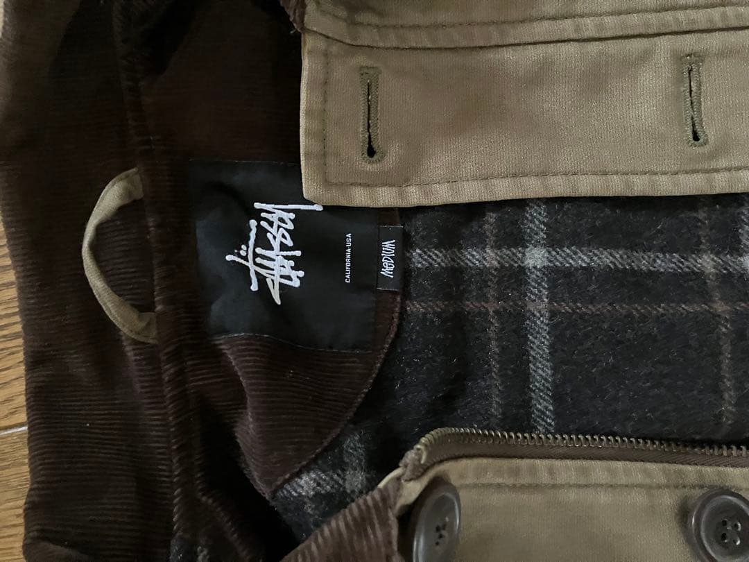 STUSSY ベージュジャケット チェック裏地