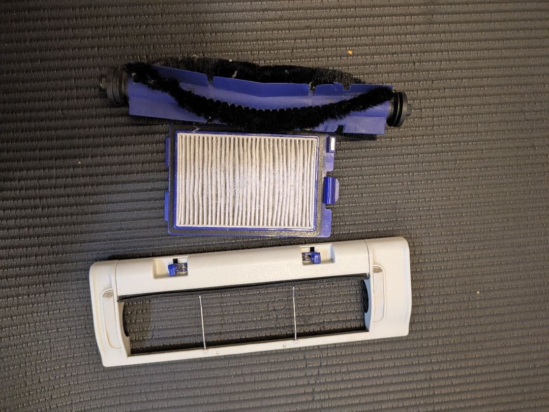 eufy X8 Hybrid RoboVac 本体