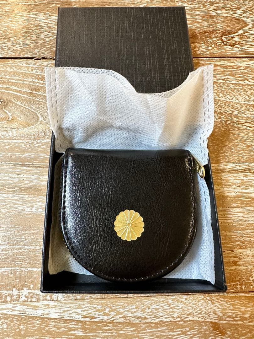 皇居　黒 レザー ケース 馬蹄型