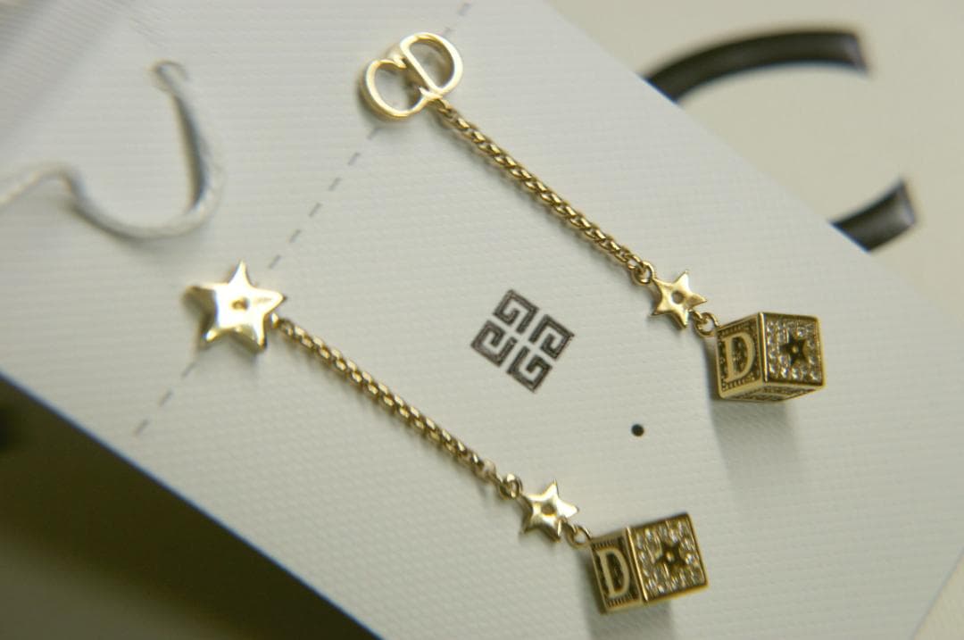 DIOR ロゴキューブ ピアス 正規品 USED ディオール スター ゴールド