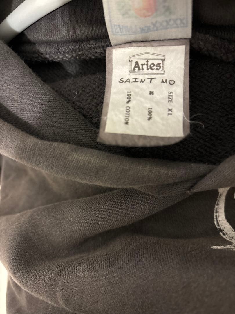 SAINT ARIES ブラックパーカー