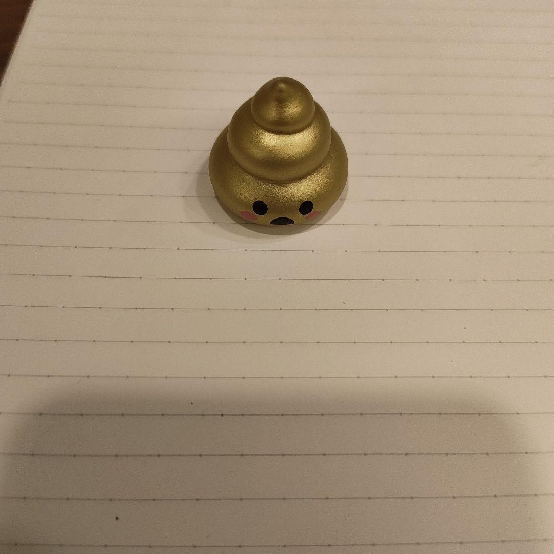 ゴールドうんち型フィギュア