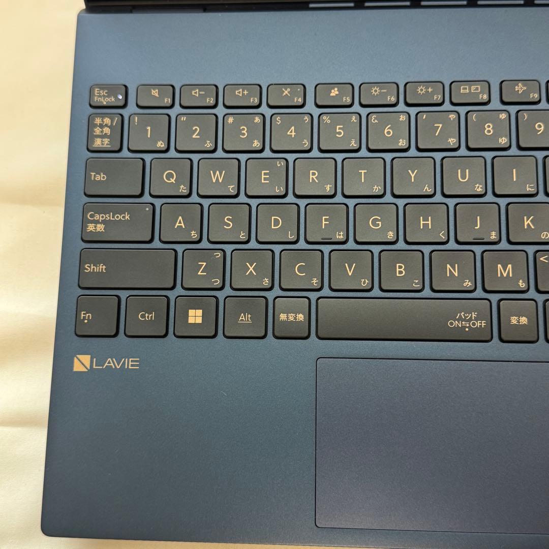 NEC LAVIE N1375HAL intel 13世代i7 16/512GB