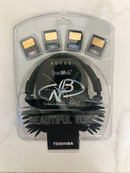 布袋寅泰オリジナル音源付　ヘッドホン型スマートメディアプレーヤー　限定5000