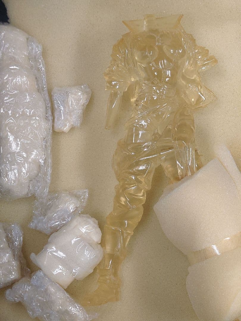 攻殻機動隊 草薙素子 1/6 ガレージキット 光学迷彩風 クリア版