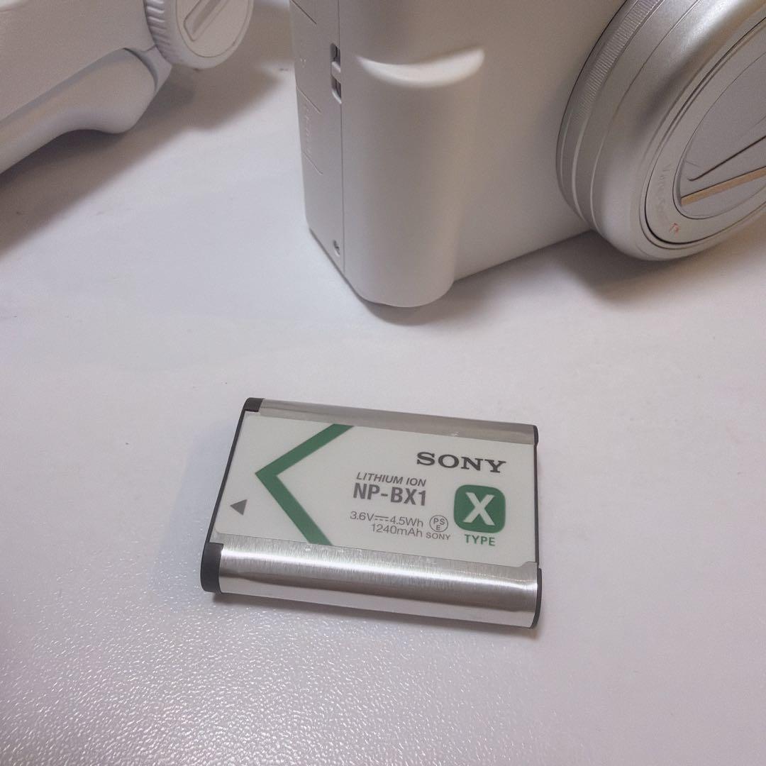 【新品】sony ZEISSレンズ搭載　ホワイトコンパクトデジタルカメラ