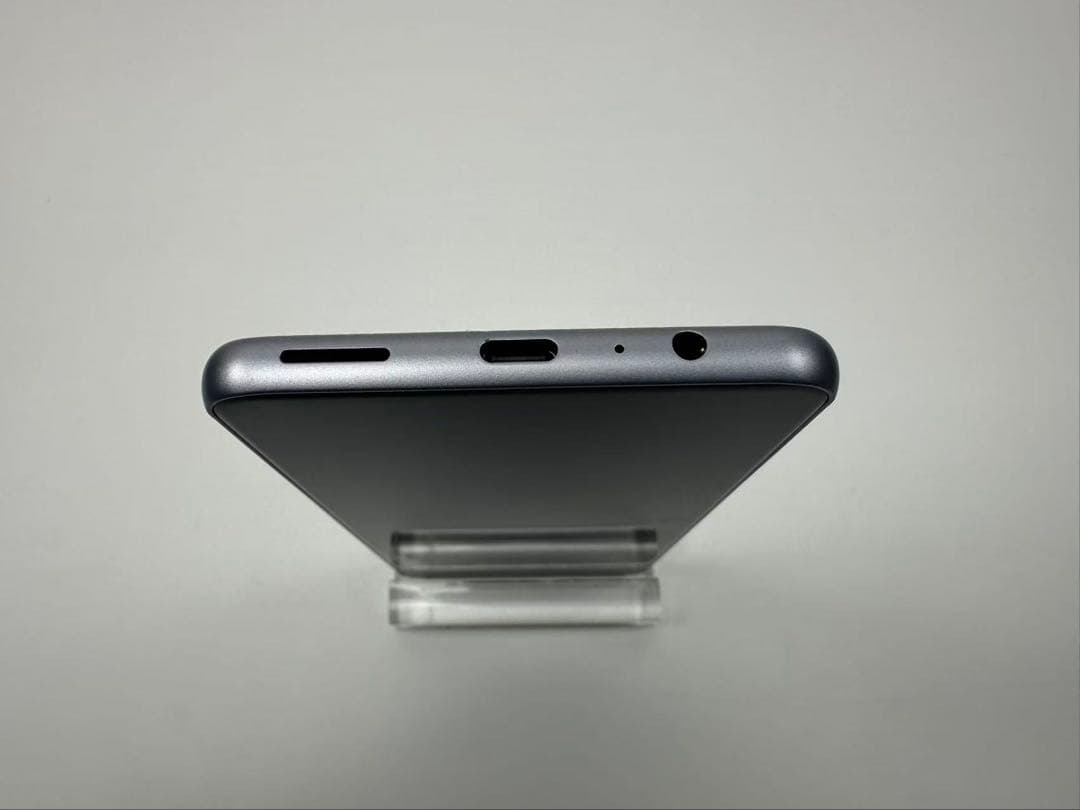 美品 Arrows We2 Plus F-51E 256GB グレイ