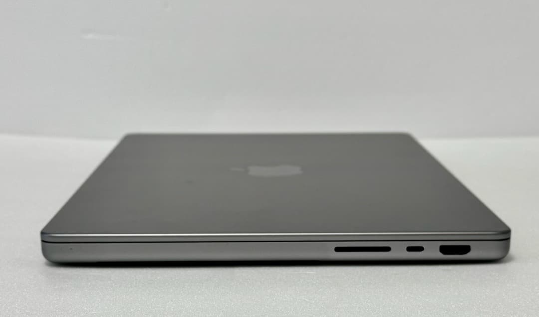 MacBookPro Liquid Retina XDRディスプレイ M1Pro