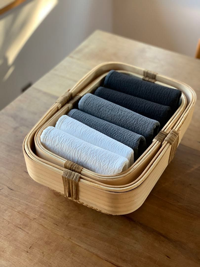 韓国　柳行李　李朝　伝統工芸品　かご　中