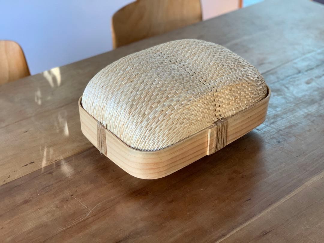 韓国　柳行李　李朝　伝統工芸品　かご　中