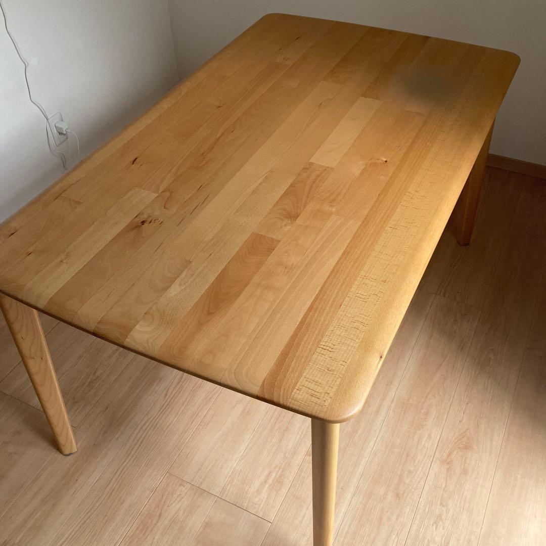 【ぎんぴー】ニトリ　無垢材 長方形ダイニングテーブル 4人用