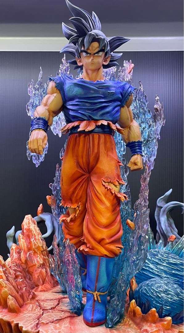 ドラゴンボール　孫悟空　身勝手の極意　フィギュア　ガレージキット