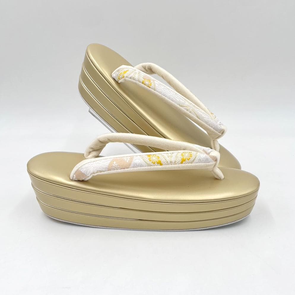 フォーマル礼装用　振袖 　日本謹製 西陣織　草履バッグセット 七宝柄ゴールド