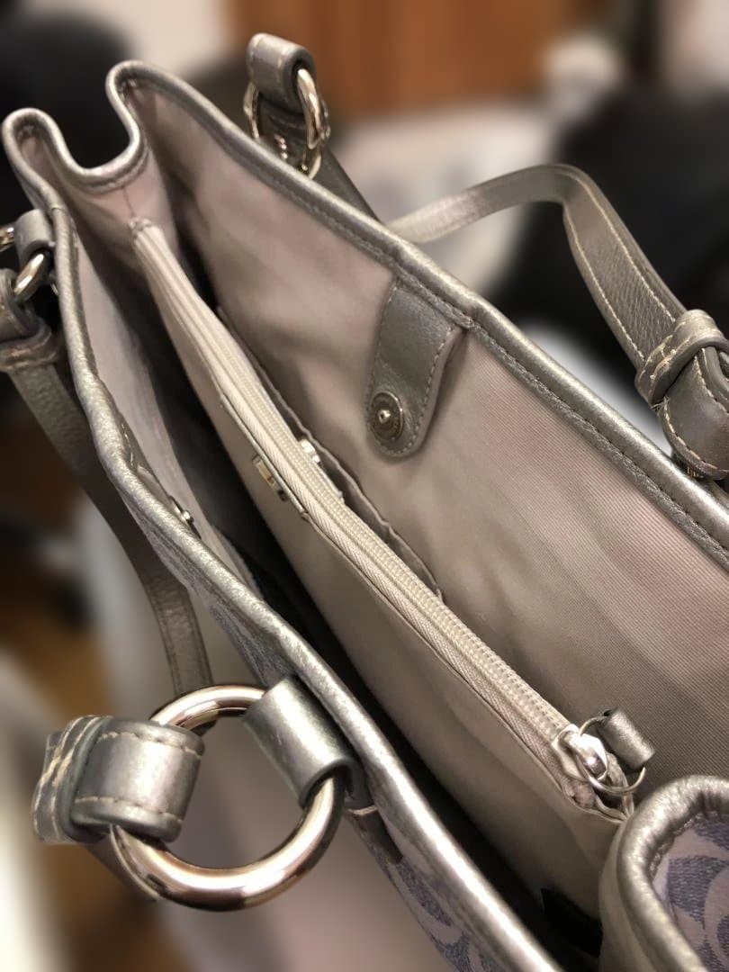 未使用品 COACH コーチ トートバッグ ２WAY　ライトグレー　シグネチャー