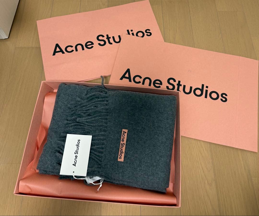 Acne Studios ウールスカーフ グレー スキニー