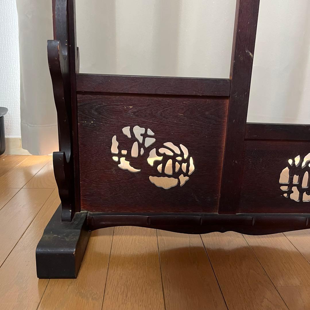 蔵出し　鍔透かし彫り 刀掛け 四振掛