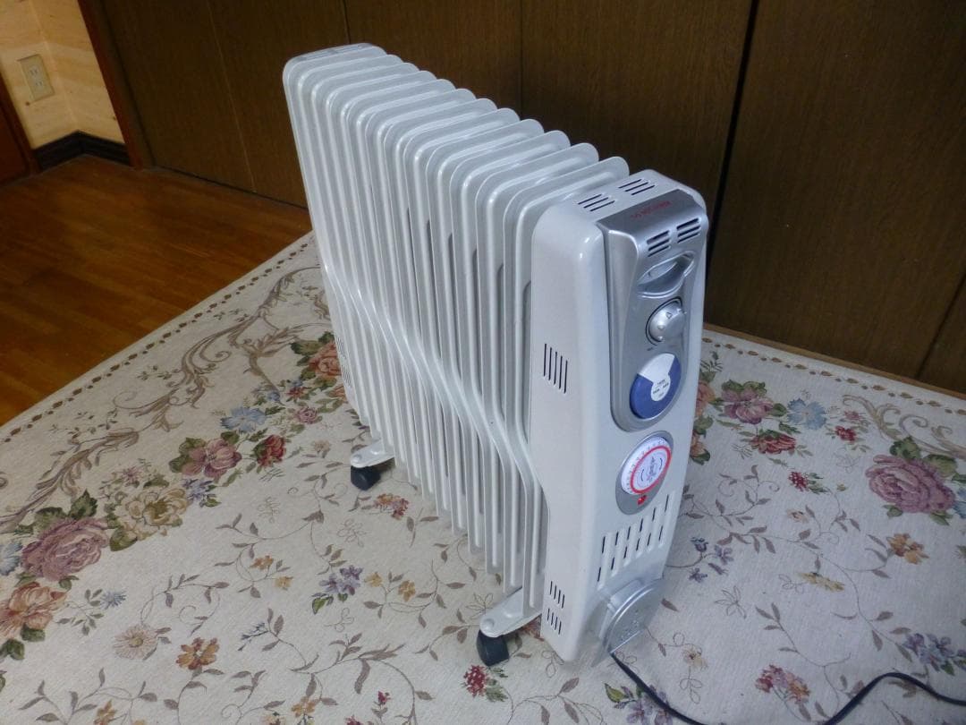 ベルソス VERSOS 13枚フィン オイルヒーター VS-3313IV