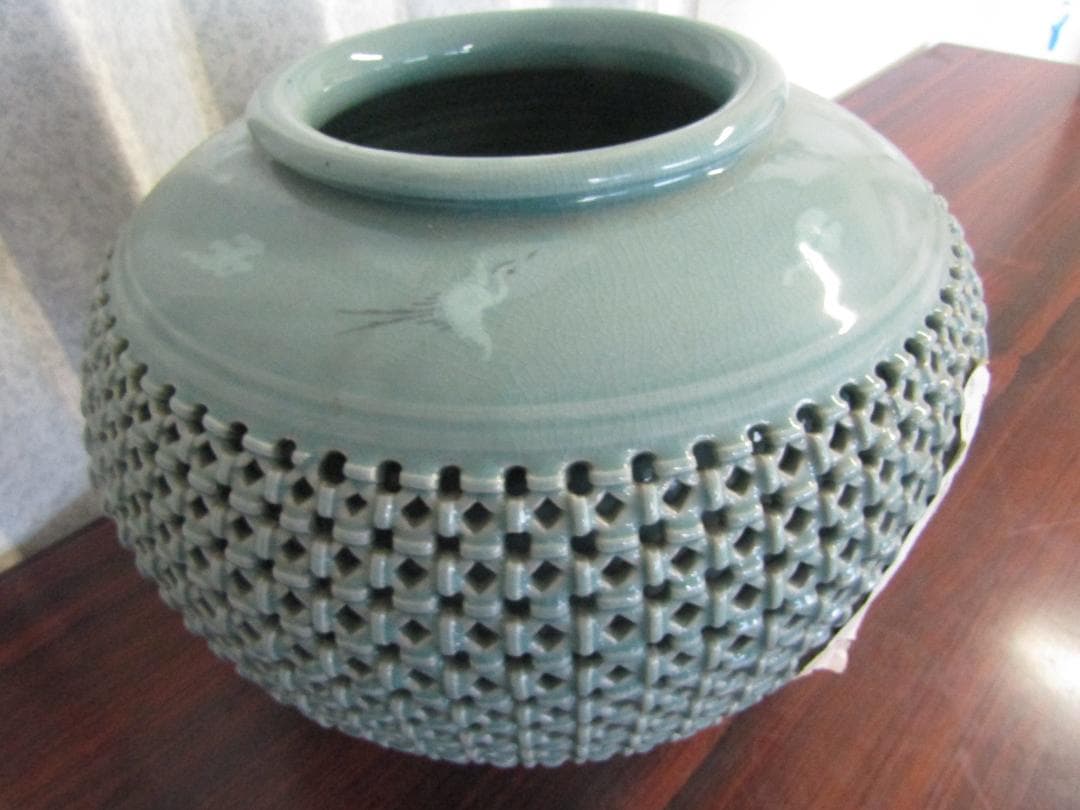 壺　趙京洙作　趙京青磁民俗陶芸（メ501）