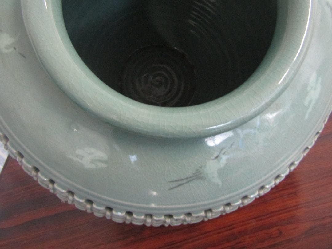 壺　趙京洙作　趙京青磁民俗陶芸（メ501）