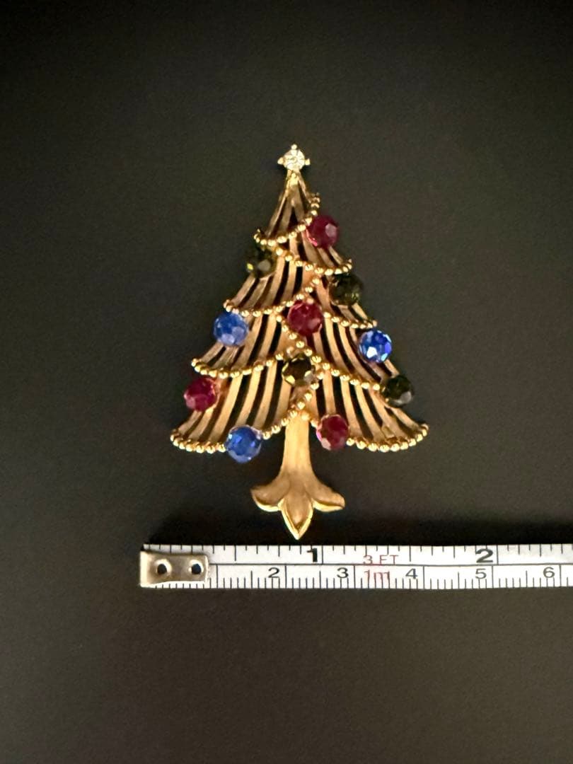 lotuscloud 2541⭐️TRIFARI トリファリヴィンテージブローチ