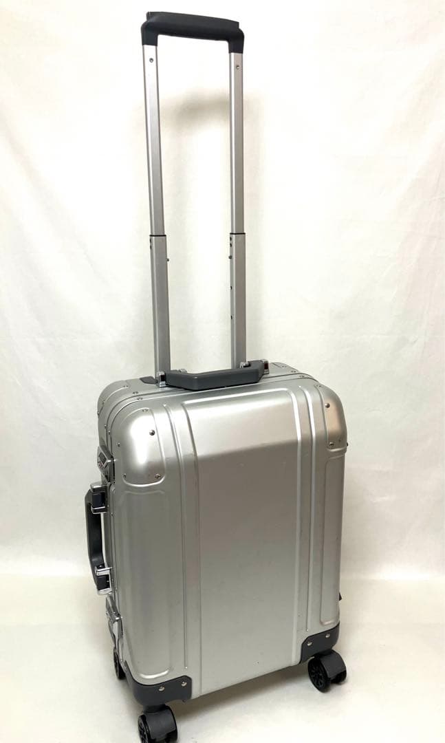 送料無料 ゼロハリバートンGEO ALUMINUM3.0 Carry-On31L