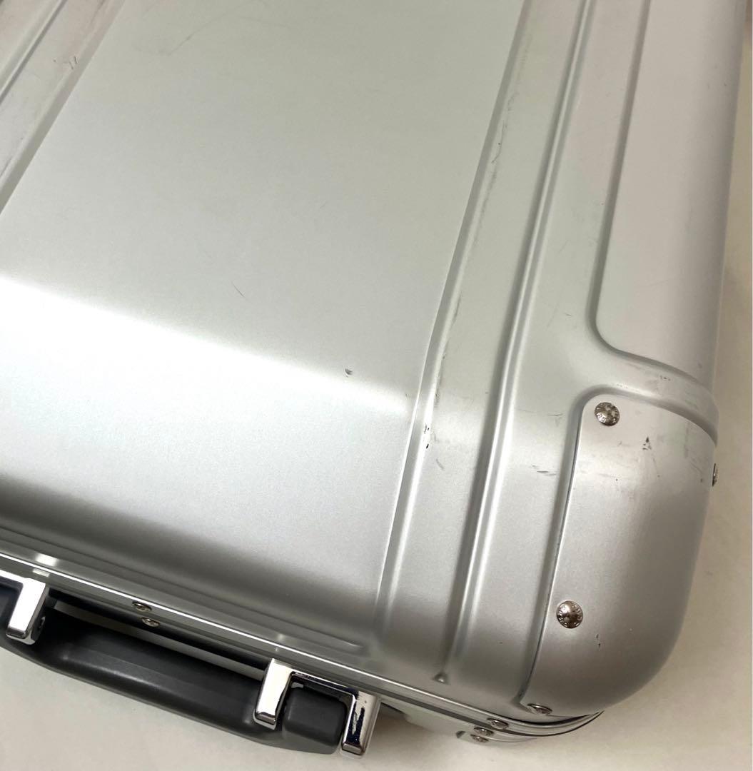 送料無料 ゼロハリバートンGEO ALUMINUM3.0 Carry-On31L
