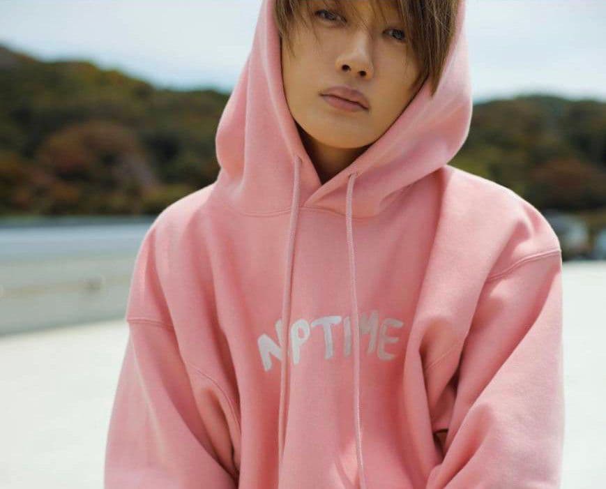 ナップタイム 　naptime. Nissy 西島隆弘　パーカー　ピンク