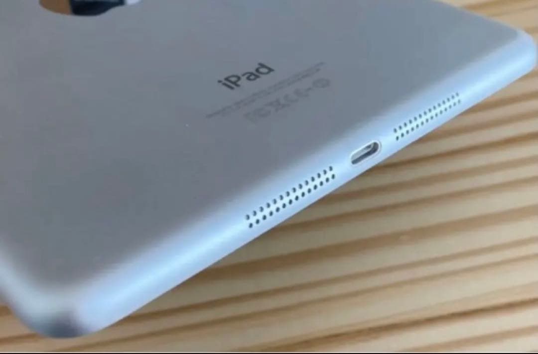 iPad mini 2 16GB 　本体　シルバー　ケース付き