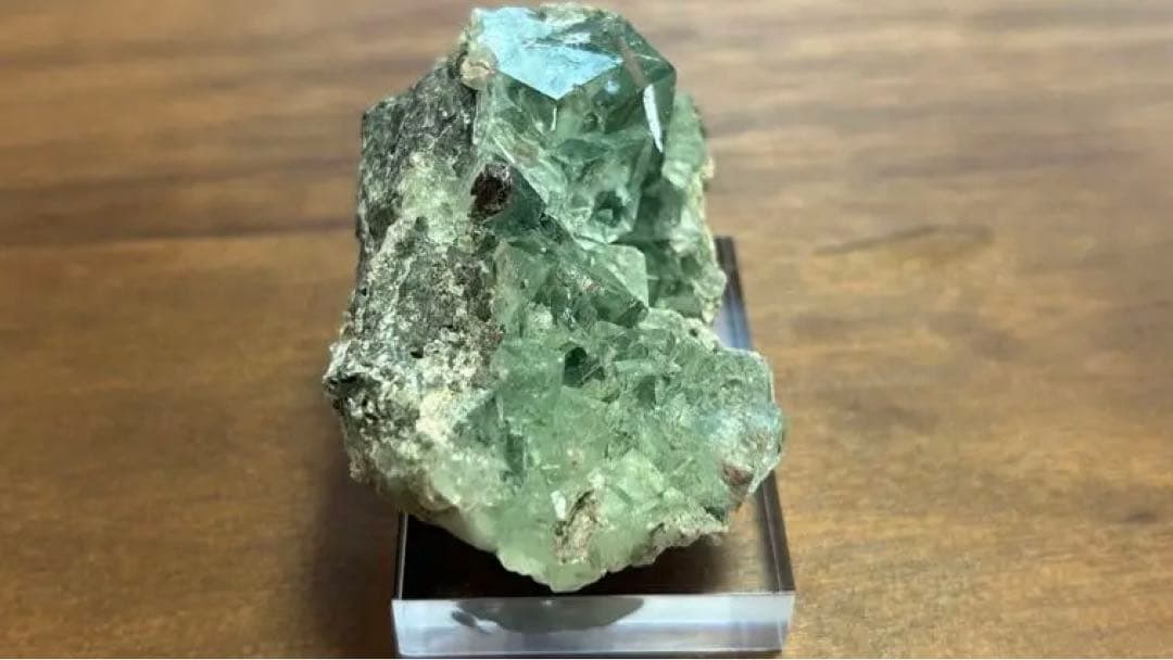 中国　湖南省産　フローライト　原石