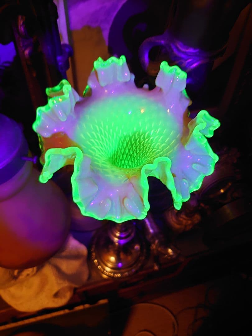 フランス1890s'ヴィクトリアン「イパーン 」クランベリー ヴァセリンSP花器