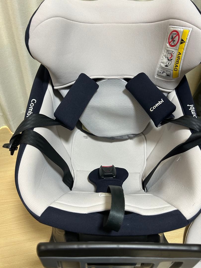 T*様 Combi クルムーブスマートlight ISOFIX ネイビー