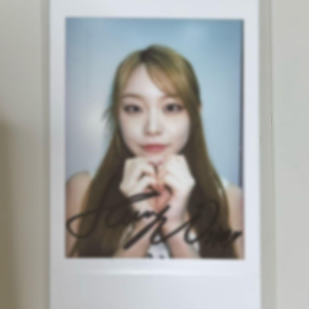 Billlie スヒョン 直筆サイン入り ポラロイド