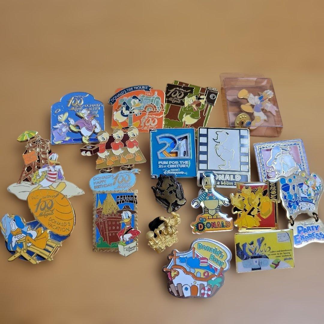 【ディズニー】ピンバッジ　100周年　ドナルド　デイジー　まとめ売り