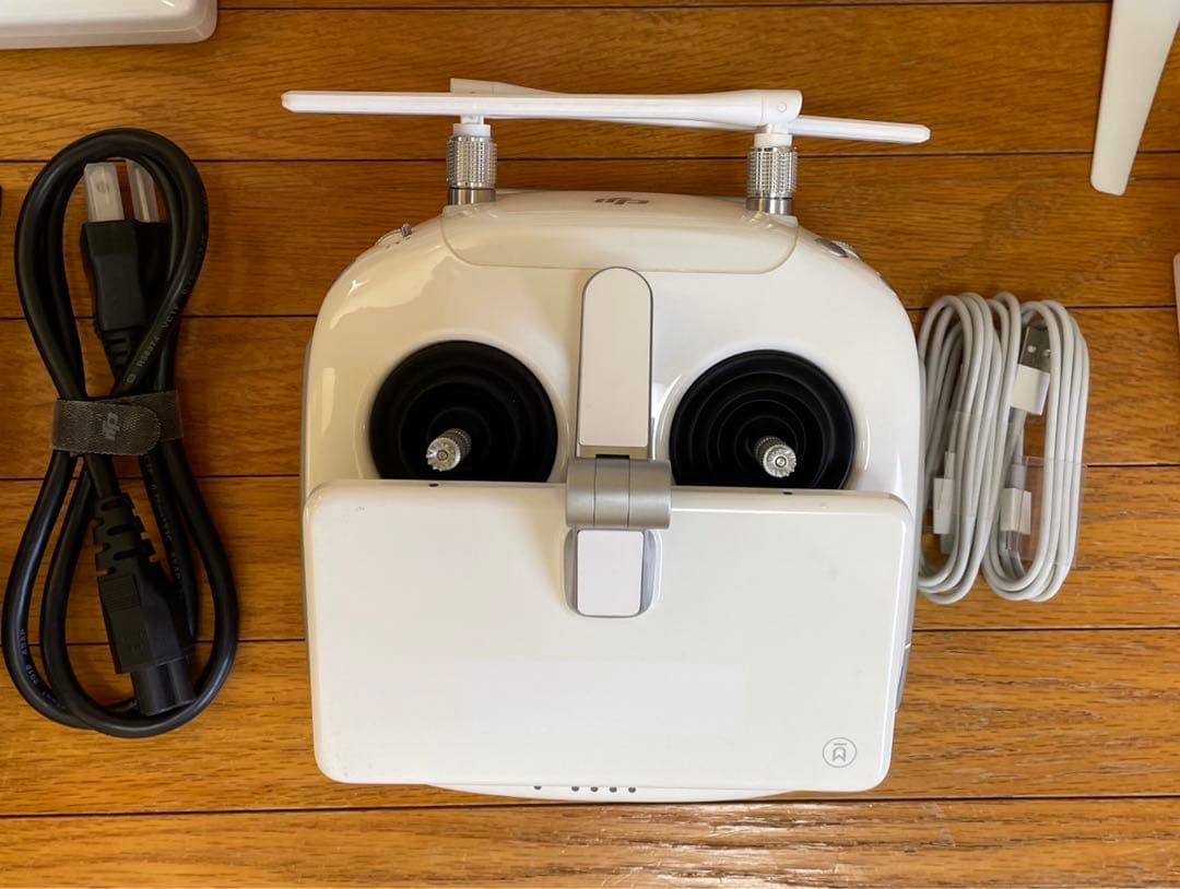 送料無料 DJI Phantom4 RTK ドローン本体 専用ケース付き