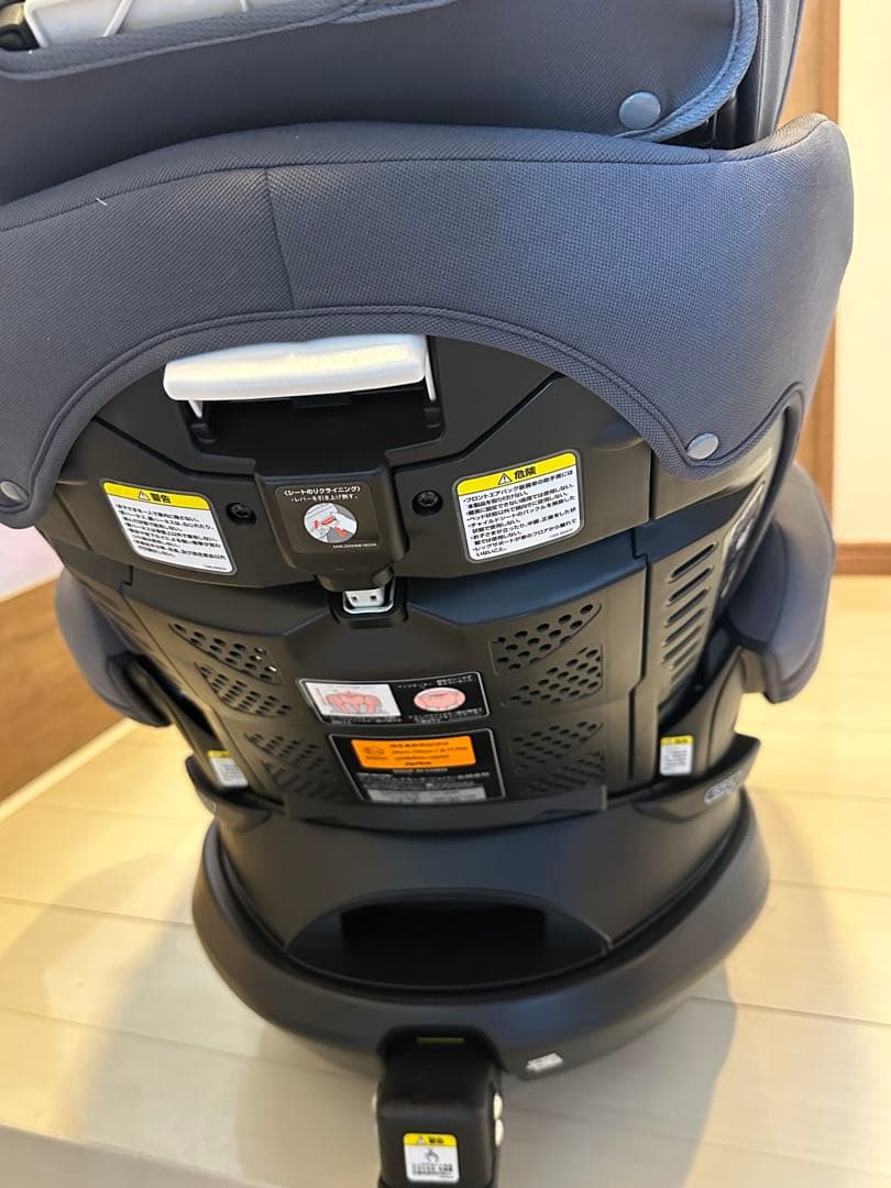 美品 Aprica チャイルドシート フラディアプラスライト グレー