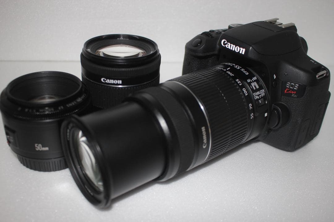 極上品☆canon kiss x8i標準&望遠&単焦点トリプルレンズセット